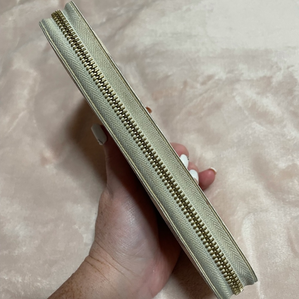✨Louis Vuitton Damier Zippy Wallet✨ - Picture 11 of 13